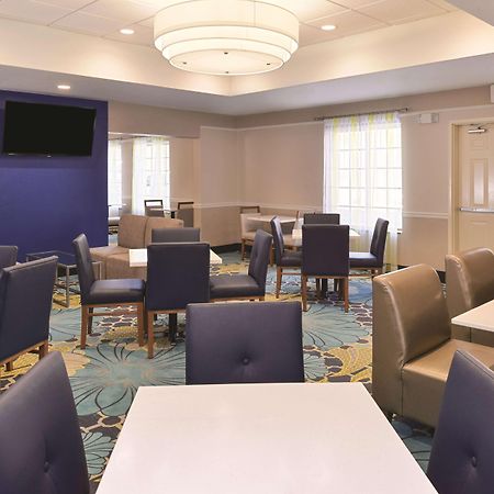 Отель La Quinta By Wyndham Ruidoso Downs Экстерьер фото