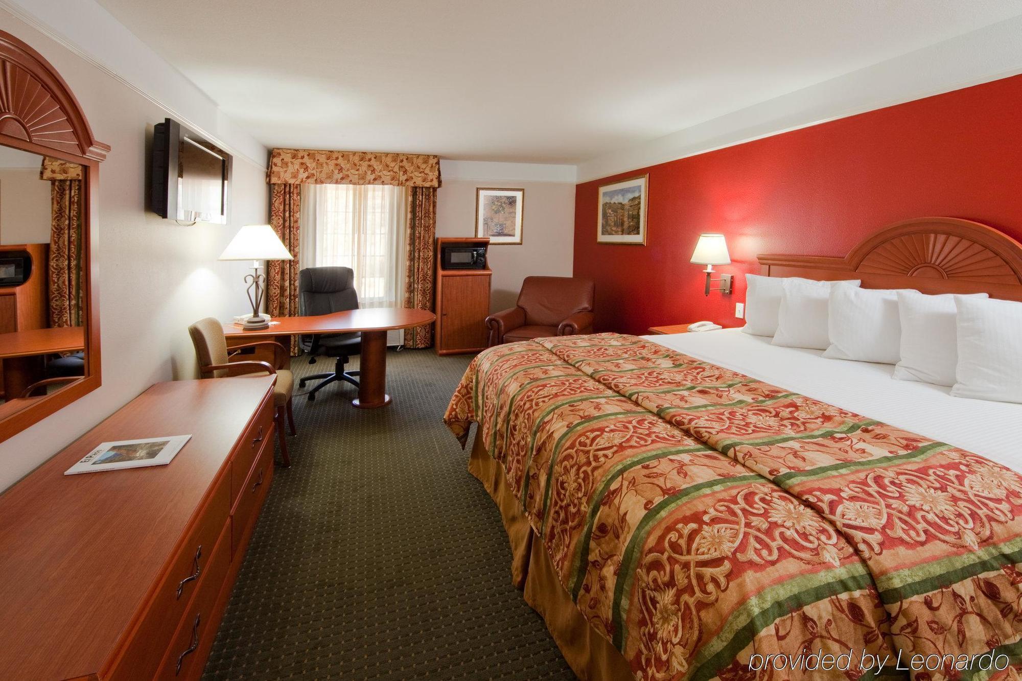 Отель La Quinta By Wyndham Ruidoso Downs Номер фото